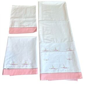 NWT‎ Embroidered Crib sheets + pillow cover 3 piece set white/pink